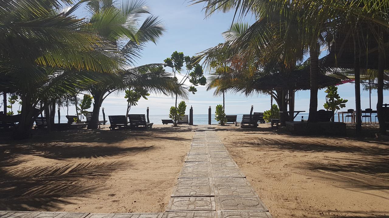 Sandy Beach Hotel Аругам Экстерьер фото