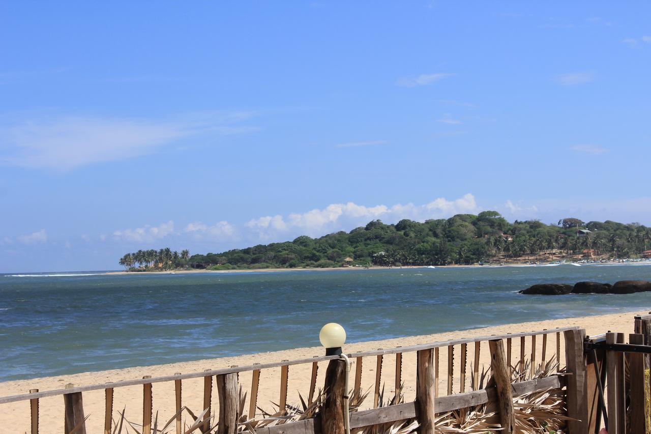 Sandy Beach Hotel Аругам Экстерьер фото